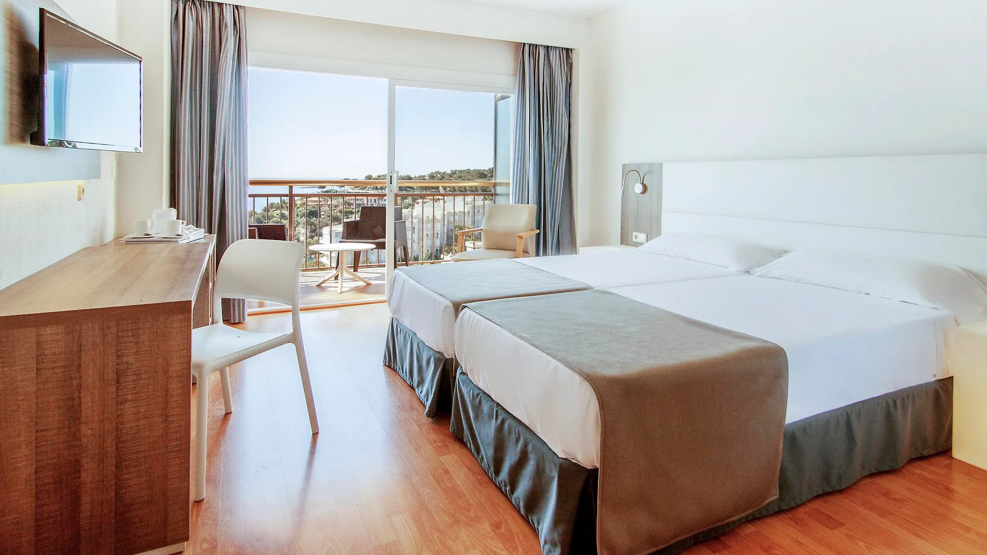 Hotel Globales Cala Vinas Adults Only 16+ Station touristique