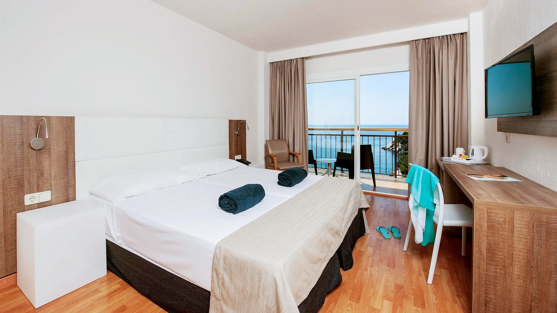 Station touristique Hotel Globales Cala Vinas Adults Only 16+