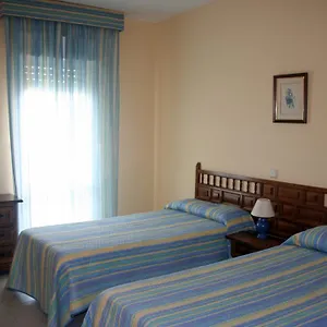 https://apartamentos-benal-beach-geinsa.1costadelsol.com